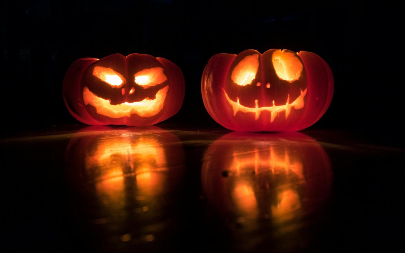 jack o'lantern by David Menidrey courtesy of Unsplash.